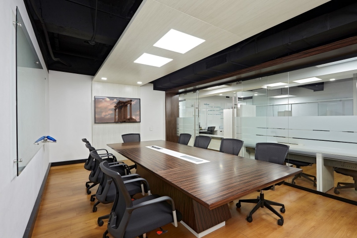 服务范围：上海厂房装修、上海办公室装修、上海食品厂装修、上海钢结构搭建、上海净化厂房车间等装修服务