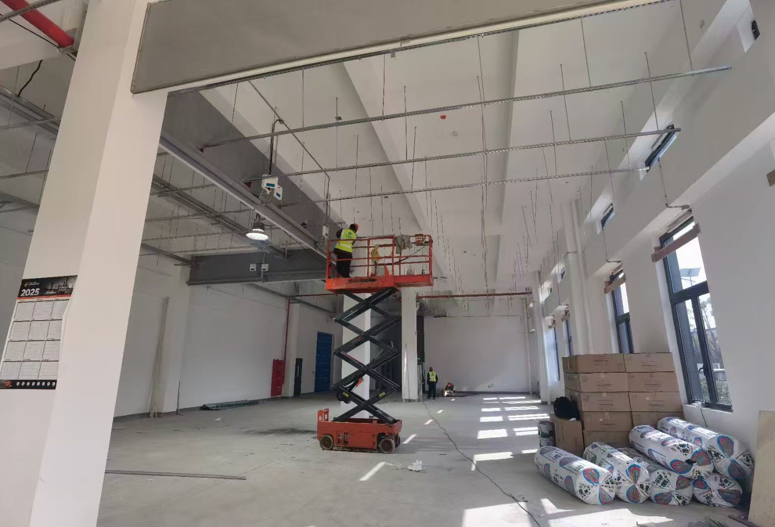 厂房装修吊顶施工